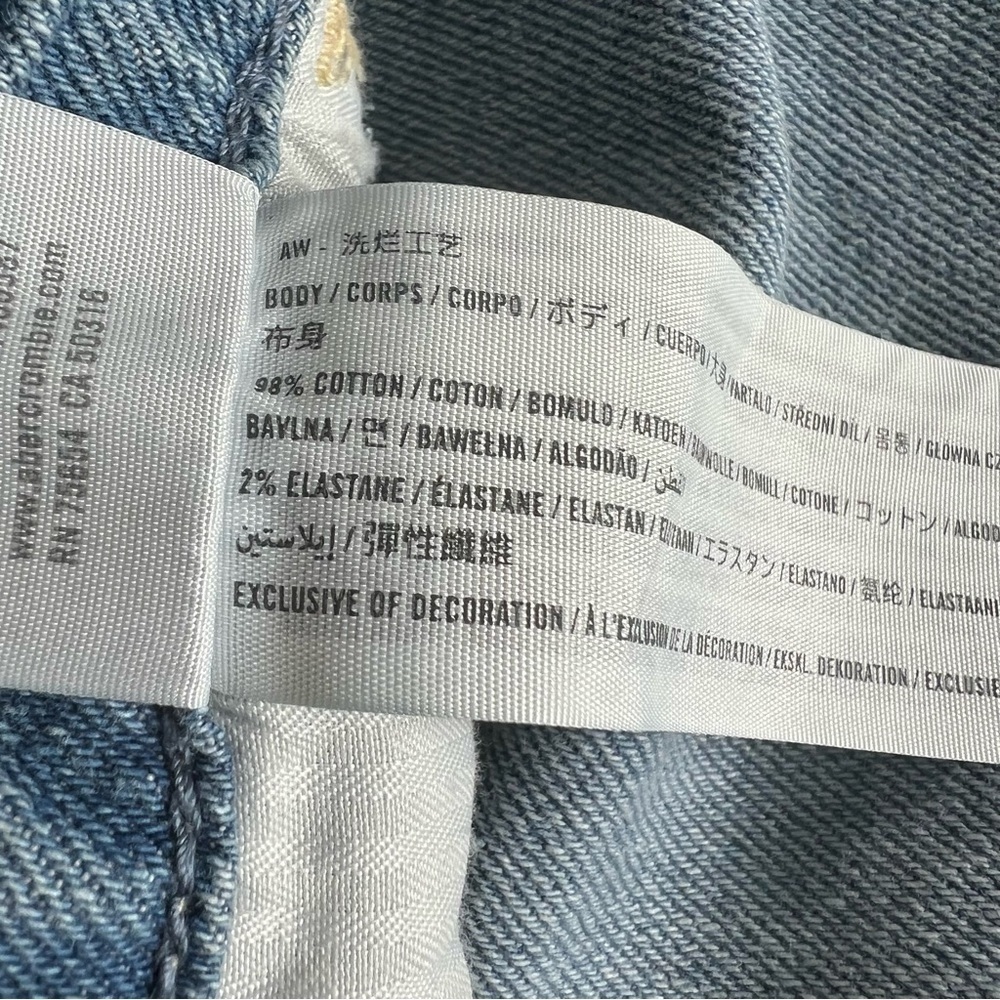 Hollister High-Rise Crop Slim Straight Jeans Distressed Light Rinse Stretch Sz 9 - Picture 9 of 10
